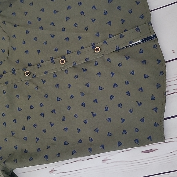 Sailboat ⛵️ button down - Picture 6 of 8